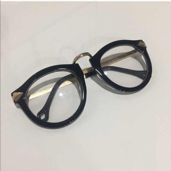 OVERSIZED BLACK FRAME GLASSES WITH GOLD HARDWARE - Picture 2 of 2